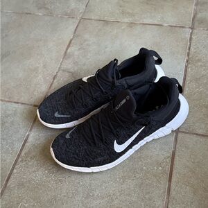 Nike free shoes